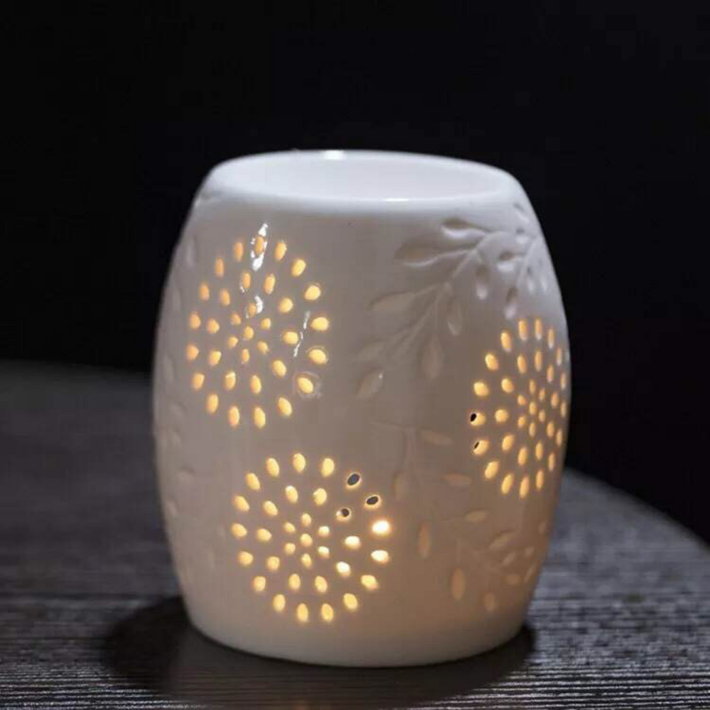 Tea Light Warmer - Oval with Round Cut Hole Design